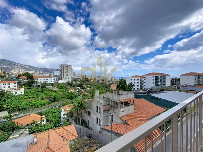 Apartamento T3 para Venda em São Martinho Foto 19