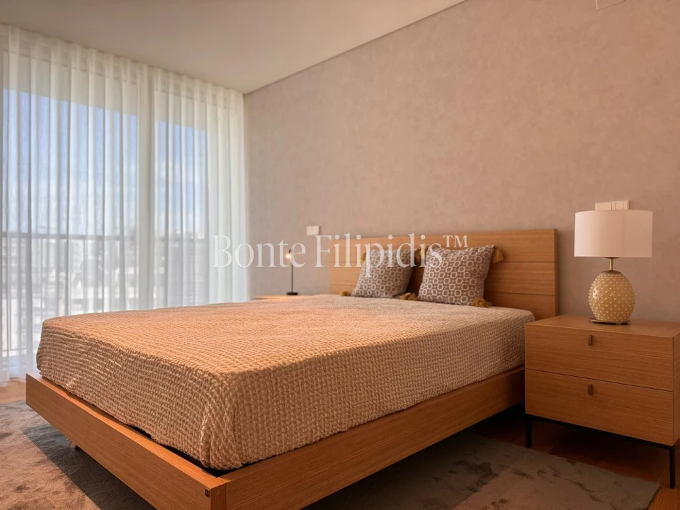 Apartamento T1 para Arrendamento em Campolide Foto 11