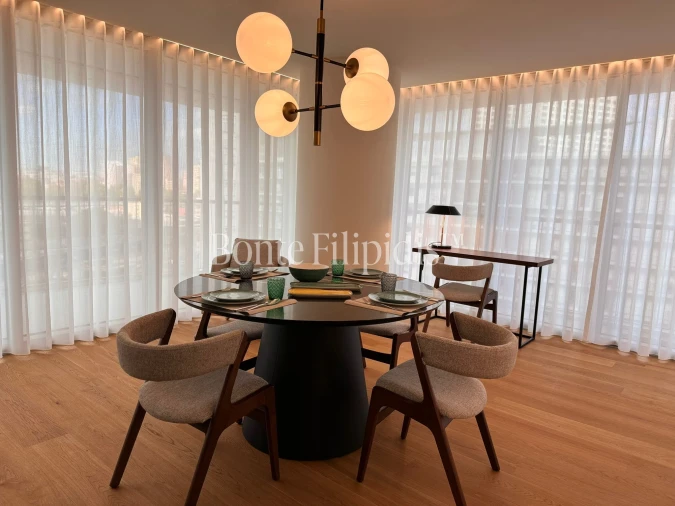 Apartamento T1 para Arrendamento em Campolide Foto 5