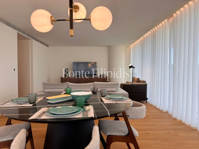 Apartamento T1 para Arrendamento em Campolide Foto 6