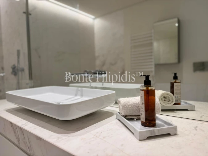 Apartamento T1 para Arrendamento em Campolide Foto 14