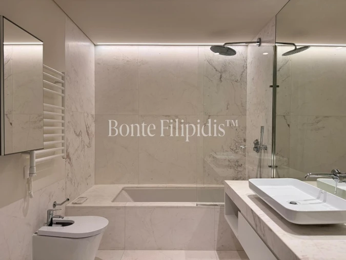 Apartamento T1 para Arrendamento em Campolide Foto 13