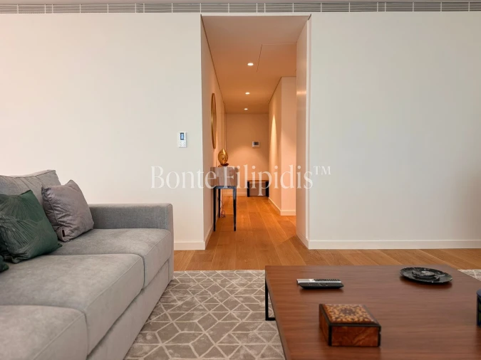 Apartamento T1 para Arrendamento em Campolide Foto 2
