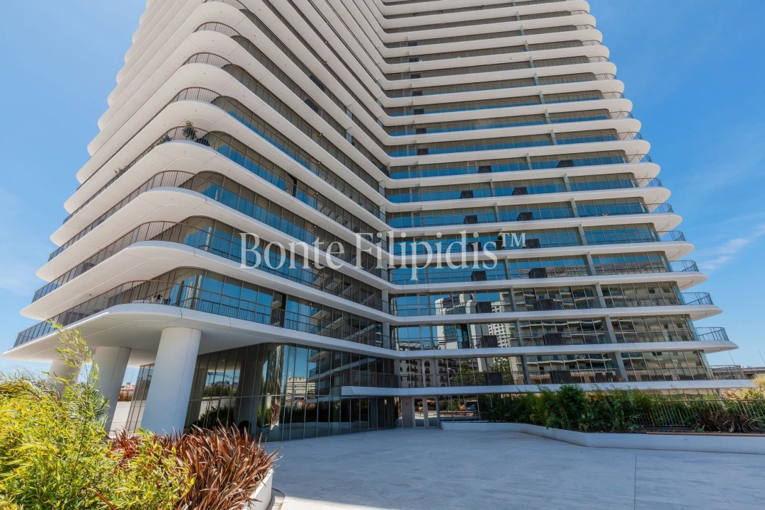 Apartamento T1 para Arrendamento em Campolide Foto 30