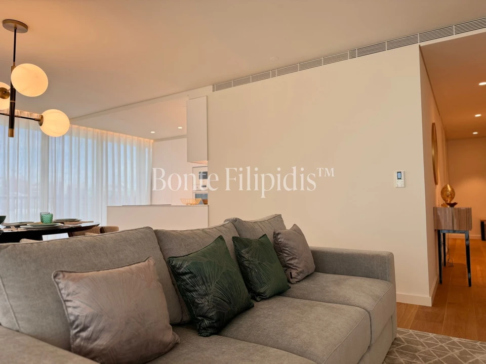 Apartamento T1 para Arrendamento em Campolide Foto 4