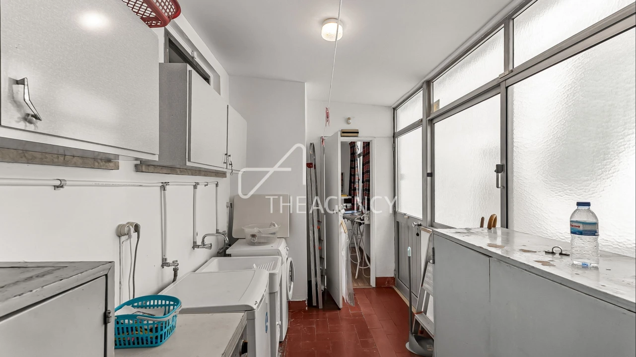 Apartamento T3 para Venda em Arroios Foto 12