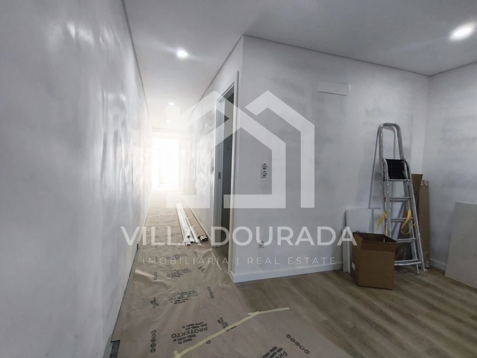 Moradia T3 para Venda em Santa Marinha e São Pedro da Afurada Foto 11
