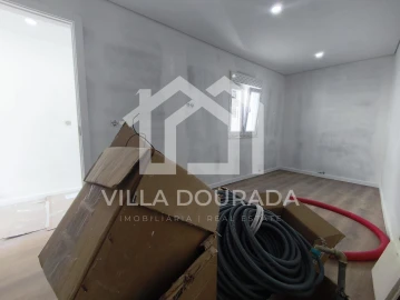 Moradia T3 para Venda em Santa Marinha e São Pedro da Afurada