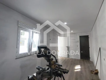 Moradia T3 para Venda em Santa Marinha e São Pedro da Afurada