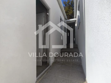 Moradia T3 para Venda em Santa Marinha e São Pedro da Afurada