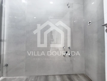 Moradia T3 para Venda em Santa Marinha e São Pedro da Afurada
