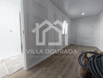 Moradia T3 para Venda em Santa Marinha e São Pedro da Afurada