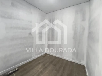 Moradia T3 para Venda em Santa Marinha e São Pedro da Afurada