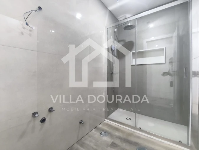 Moradia T3 para Venda em Santa Marinha e São Pedro da Afurada Foto 17