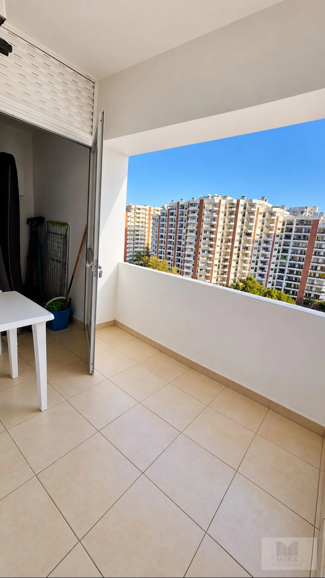 Apartamento T1 para Venda em Portimão Foto 6