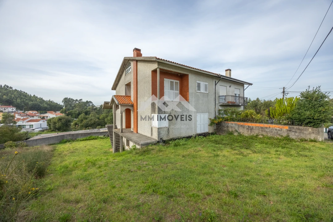 Moradia T4 para Venda em Santa Marinha e São Pedro da Afurada Foto 11