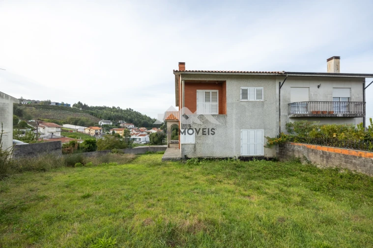 Moradia T4 para Venda em Santa Marinha e São Pedro da Afurada Foto 10