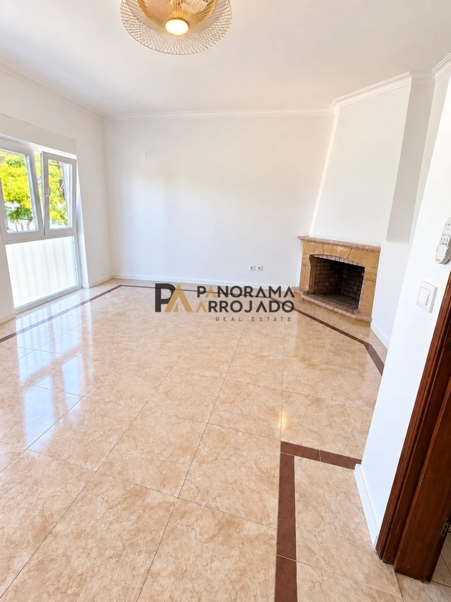 Moradia T3 para Venda em Quinta do Conde Foto 3