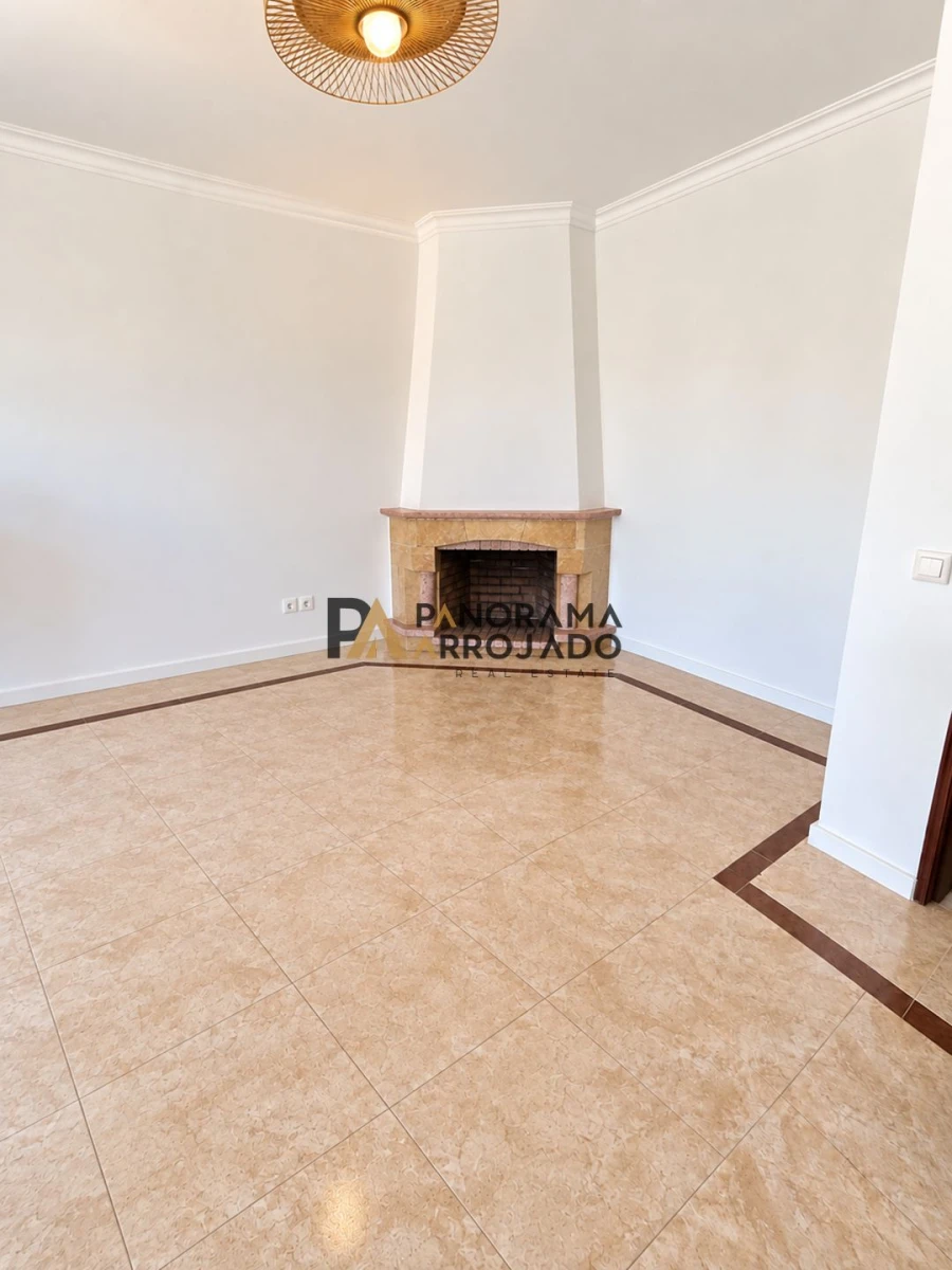 Moradia T3 para Venda em Quinta do Conde Foto 4