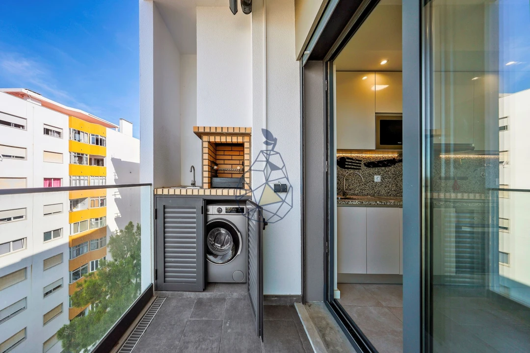 Apartamento T4 para Venda em Portimão Foto 11