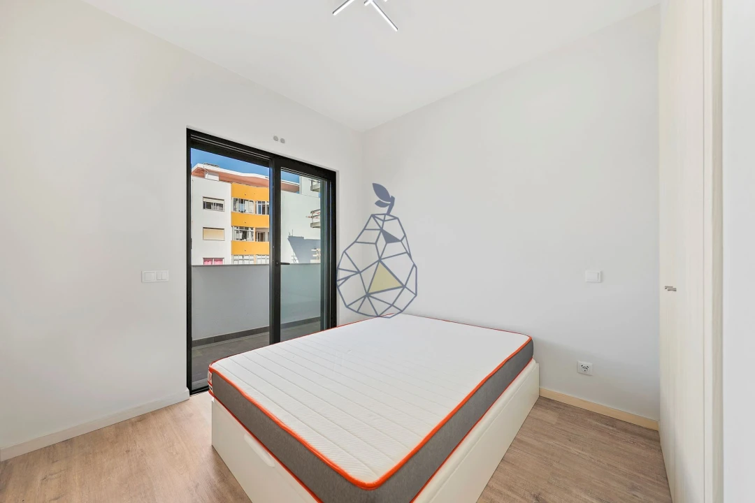 Apartamento T4 para Venda em Portimão Foto 29