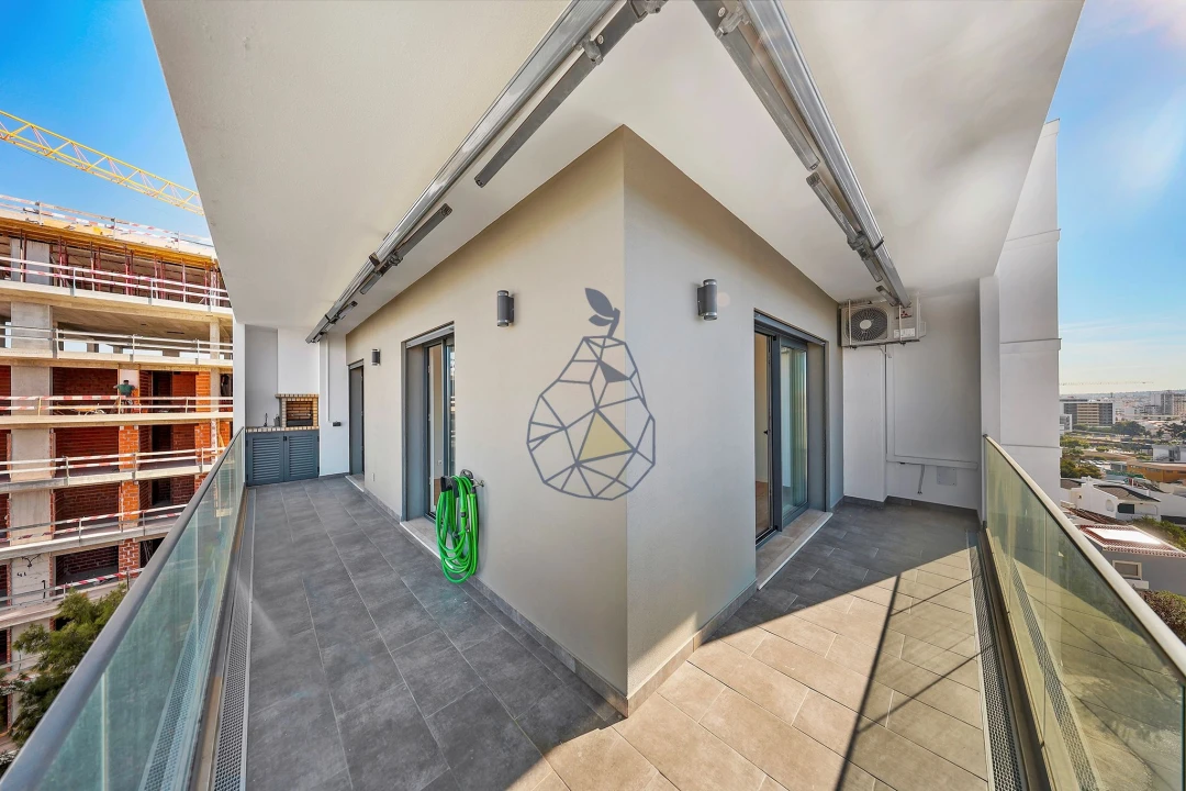 Apartamento T4 para Venda em Portimão Foto 15