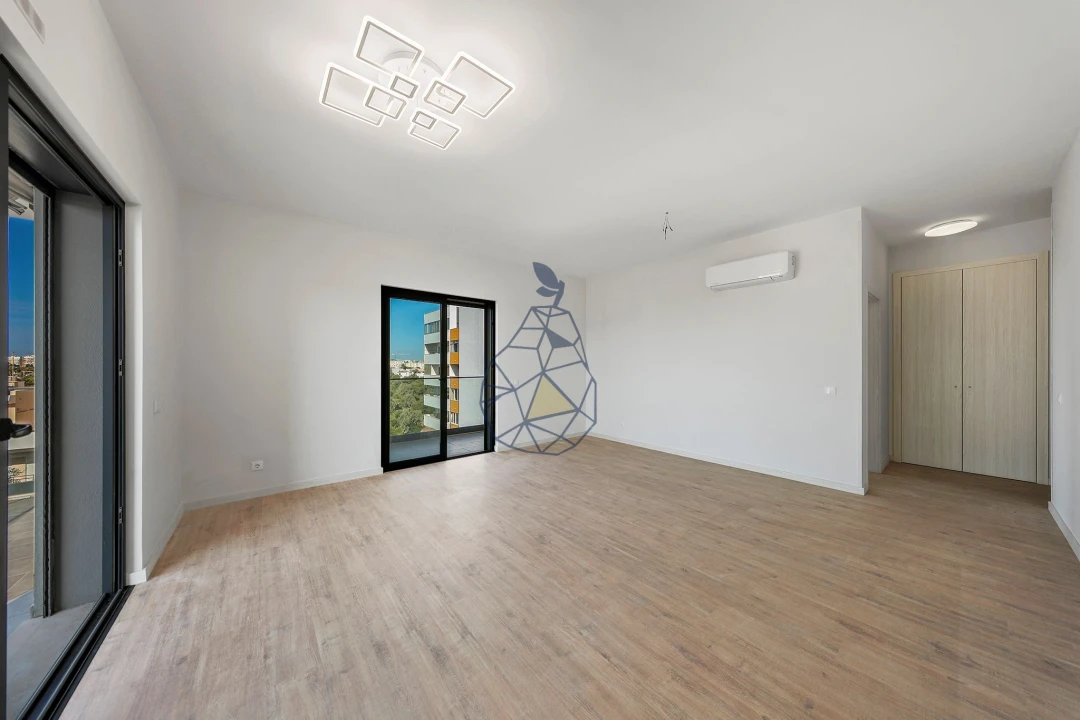 Apartamento T4 para Venda em Portimão Foto 16