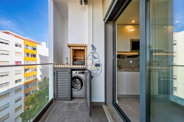 Apartamento T4 para Venda em Portimão Foto 11