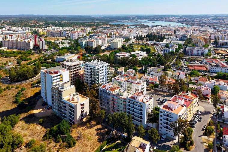 Apartamento T4 para Venda em Portimão Foto 41