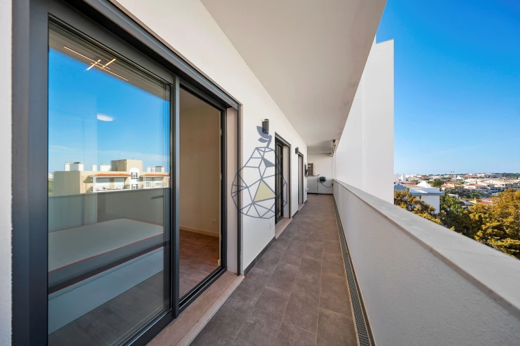 Apartamento T4 para Venda em Portimão Foto 35