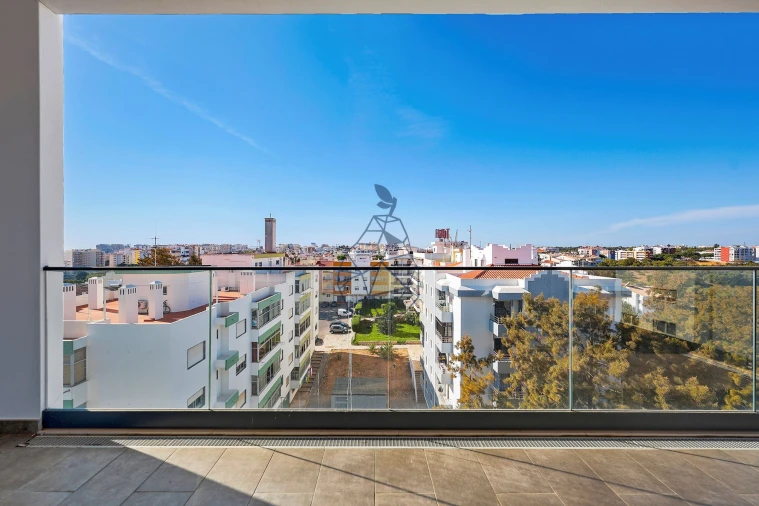 Apartamento T4 para Venda em Portimão Foto 13