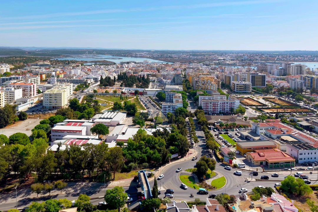 Apartamento T4 para Venda em Portimão Foto 44