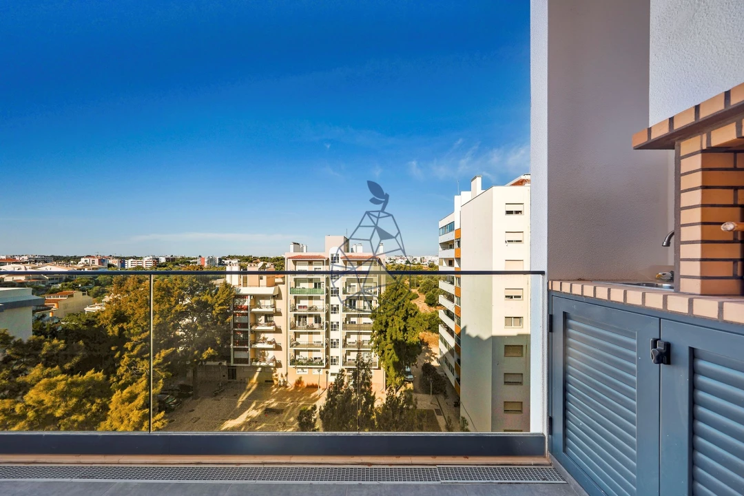 Apartamento T4 para Venda em Portimão Foto 9