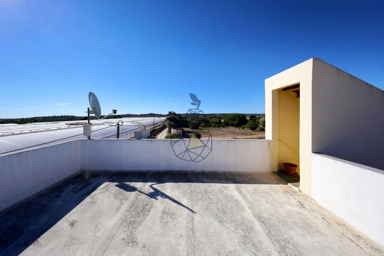 Quinta T6 para Venda em Silves Foto 37
