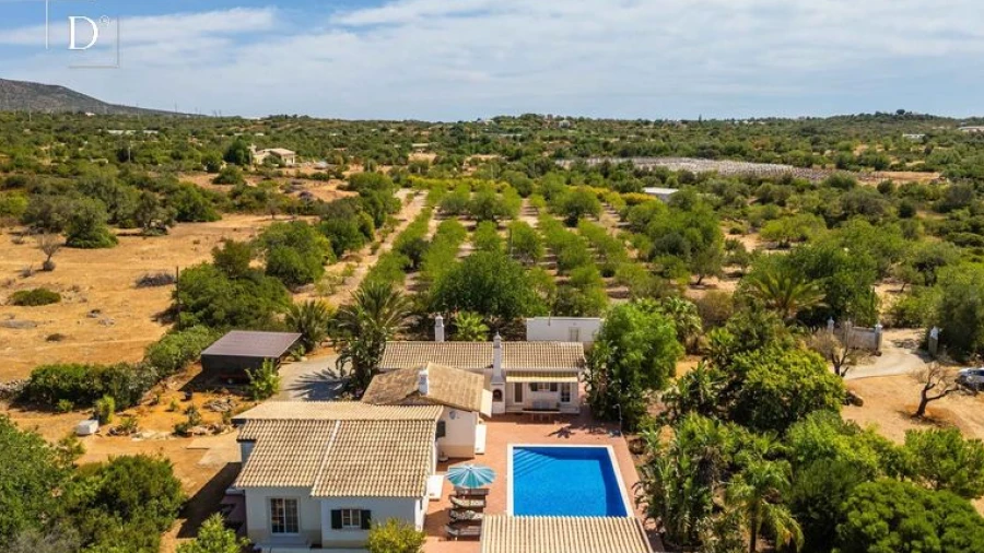 Moradia T3 para Venda em Faro (Sé e São Pedro)