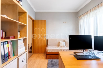 Apartamento T2 para Venda em Marvila