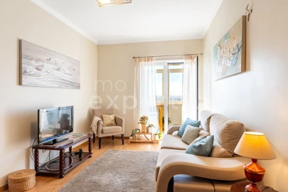 Apartamento T2 para Venda em Marvila