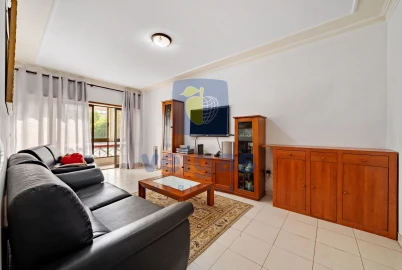 Apartamento T3 para Venda em Baixa da Banheira e Vale da Amoreira