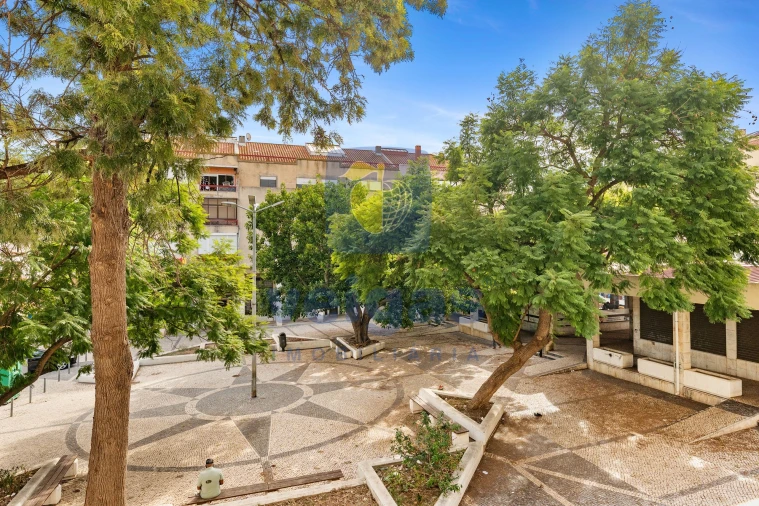 Apartamento T3 para Venda em Baixa da Banheira e Vale da Amoreira Foto 24