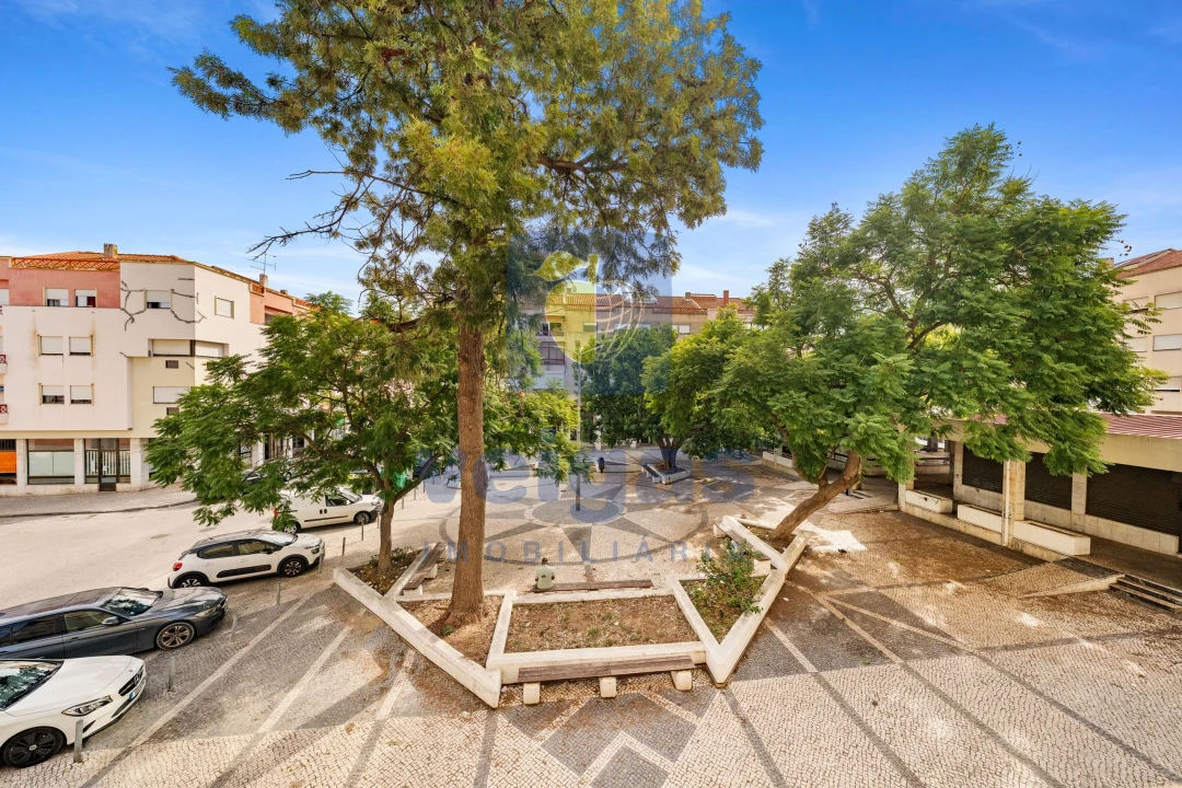 Apartamento T3 para Venda em Baixa da Banheira e Vale da Amoreira Foto 25