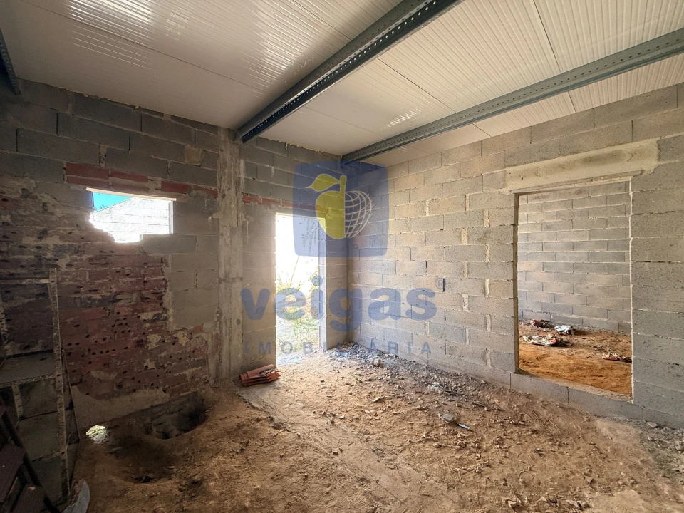 Moradia T2 para Venda em Vermelha Foto 11