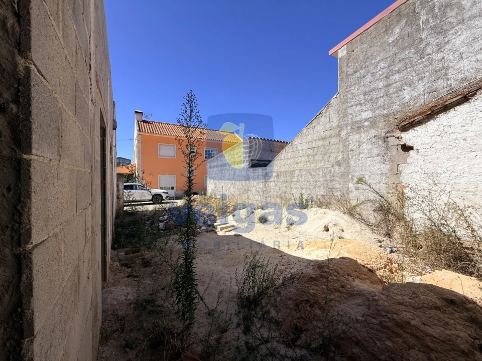 Moradia T2 para Venda em Vermelha Foto 13