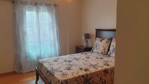 Apartamento T2 para Arrendamento em Ponta Delgada (São Sebastião)