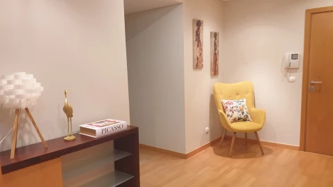 Apartamento T2 para Arrendamento em Ponta Delgada (São Sebastião)