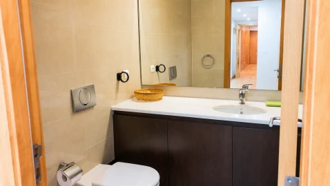 Apartamento T2 para Arrendamento em Ponta Delgada (São Sebastião)