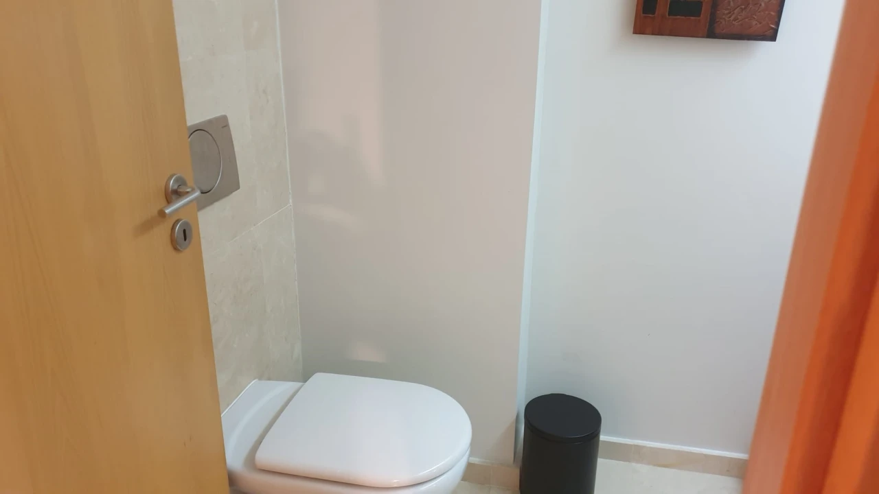 Apartamento T2 para Arrendamento em Ponta Delgada (São Sebastião) Foto 8