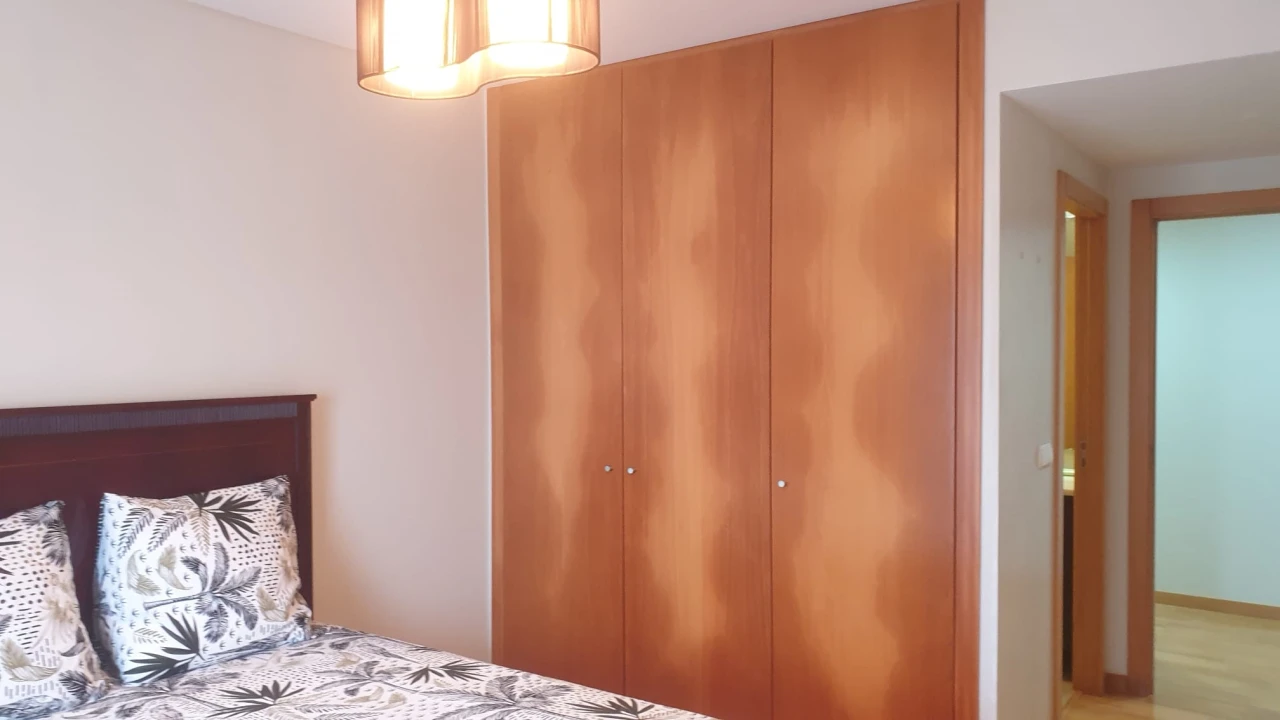 Apartamento T2 para Arrendamento em Ponta Delgada (São Sebastião) Foto 16