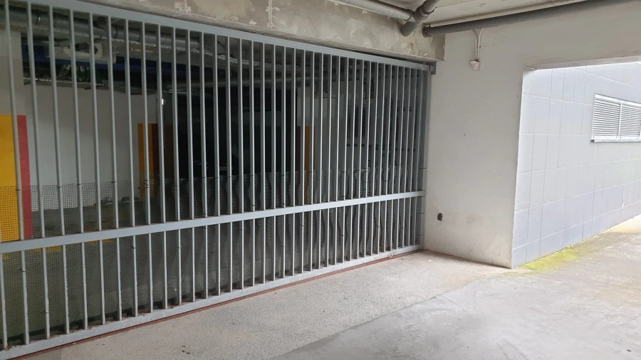 Apartamento T2 para Arrendamento em Ponta Delgada (São Sebastião) Foto 32