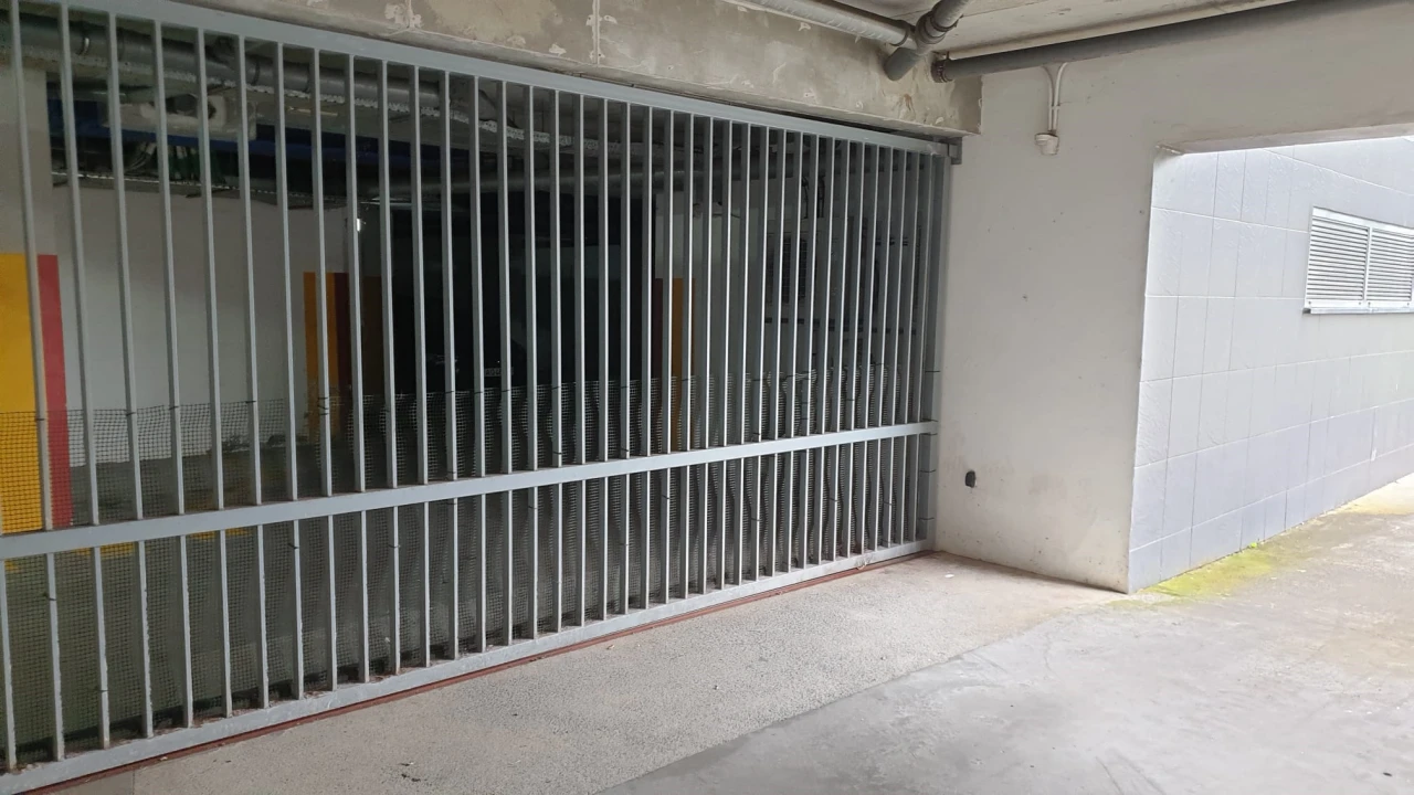 Apartamento T2 para Arrendamento em Ponta Delgada (São Sebastião) Foto 32