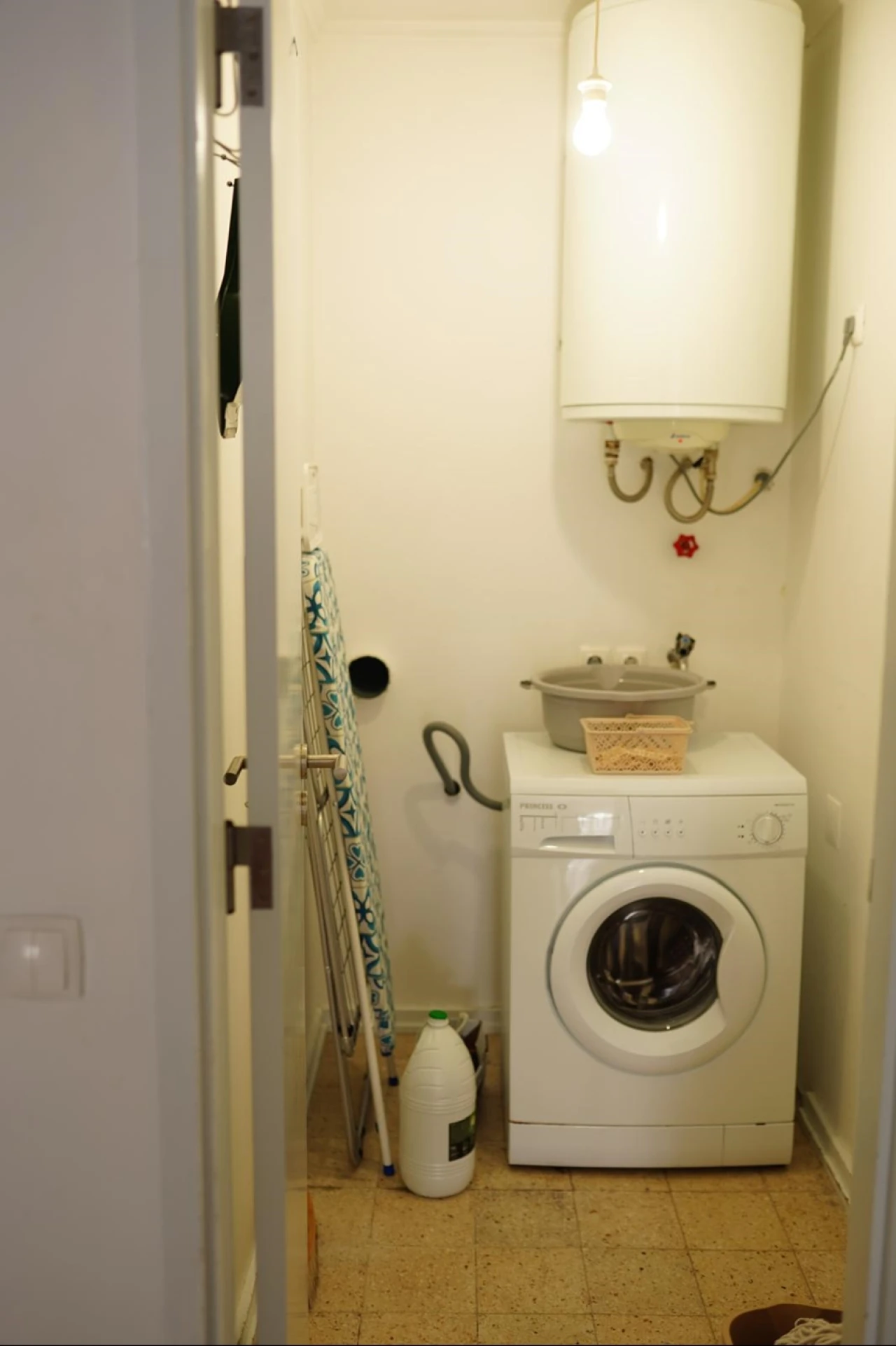 Apartamento T2 para Arrendamento em Rosto do Cão (São Roque) Foto 14